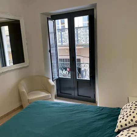 Petit Sagasta Apartamentos-Sagasta Sewilla Zewnętrze zdjęcie